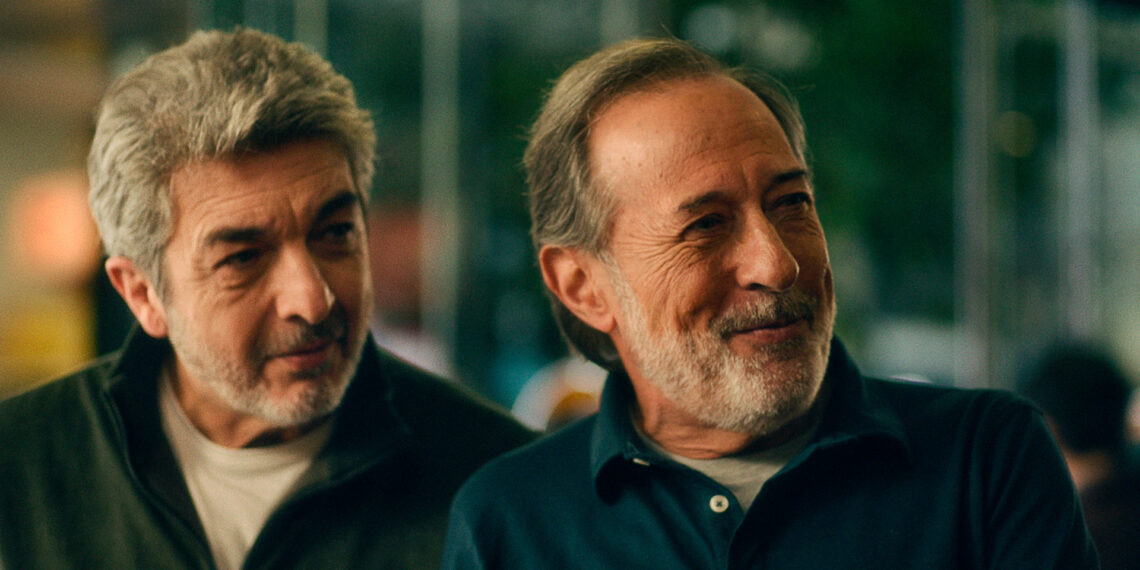 Entre Francella y Darín, paga el que tiene la del Santander.