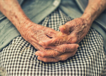 De la pirámide al rectángulo: Argentina envejece y no estamos preparados