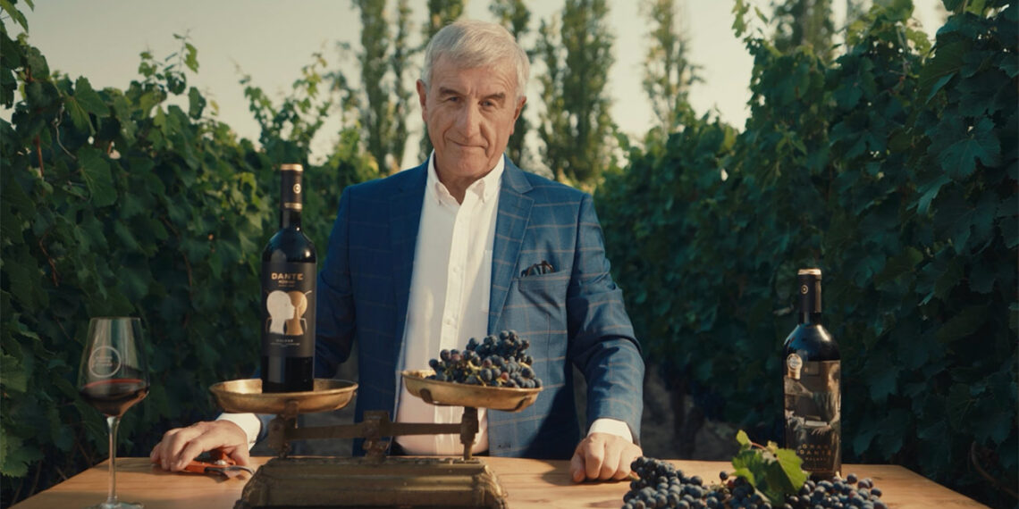 Campañas: Bodega Dante Robino y TombrasNiña pesentan los “Créditos Uvas”.